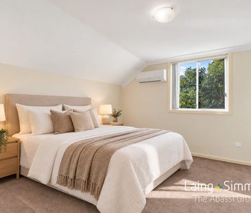 Contemporary Living in a Quiet, Boutique Complex! - Photo 2