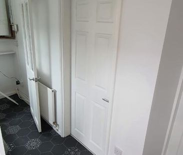 4 bedroom house of multiple occupation to rent - Photo 5