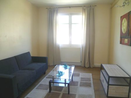 Location Appartement 2 pièces 47m² GRENOBLE 38000 - Photo 2