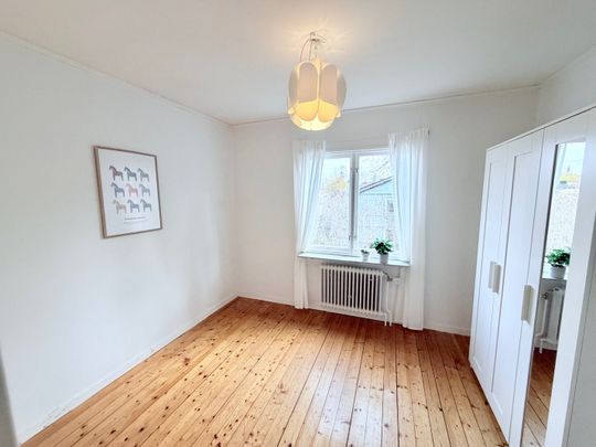 Cypressvägen, Enebyberg - Foto 1