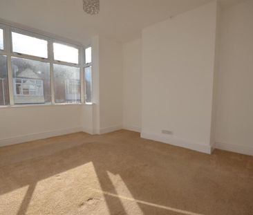 3 bedroom House To Let - Photo 6
