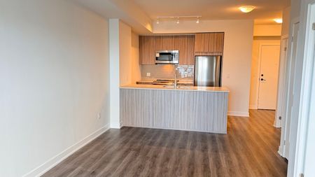 For Lease - 4130 Parkside Village Drive Unit# 3102, Mississauga, Ontario - Photo 4