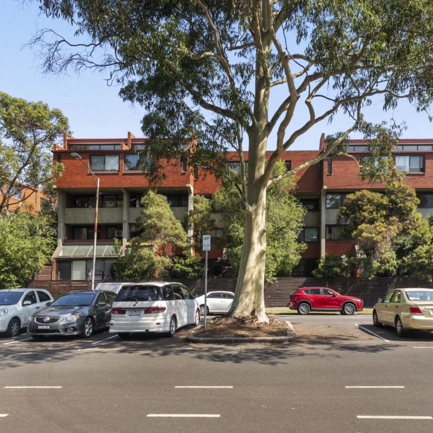 B8/73-83 Haines Street, North Melbourne. - Photo 1