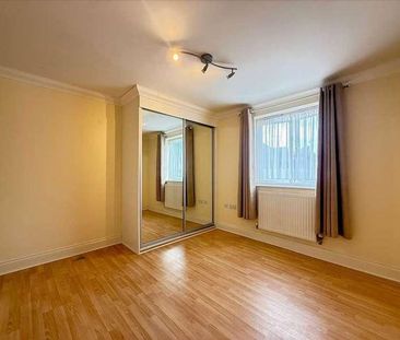 Westcliff On Sea, SS0 - Photo 3