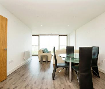 2 bedroom flat to rent - Photo 3