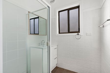 12 Barford Street, Speers Point NSW 2284 - House For Rent | Domain - Photo 4