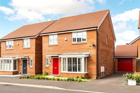 4 bedroom detached house to rent - Photo 3