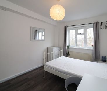 Room in a Shared Flat, Godwin House, E2 - Photo 4