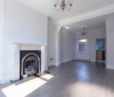 2 bedroom end of terrace house to rent - Photo 4