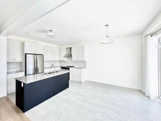 For Lease - 30 Sweet Cicely Street, Springwater, Ontario - Photo 1