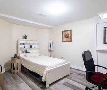 For Lease - 3183 Valcourt Crescent Unit# Lower, Mississauga, Ontario - Photo 2