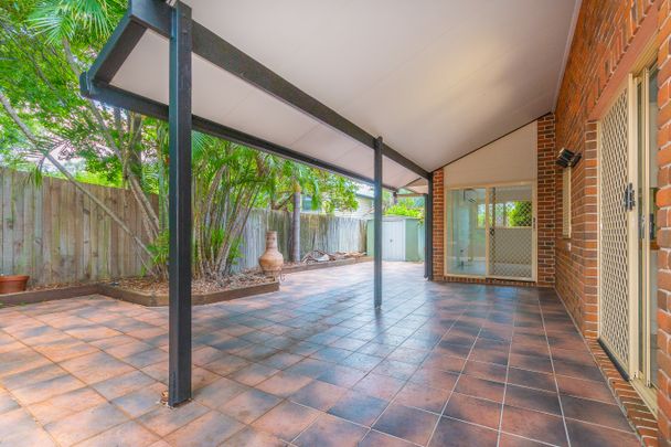 6 Hennessy Lane, Kedron QLD 4031 - House For Rent - $1,300 | Domain - Photo 1