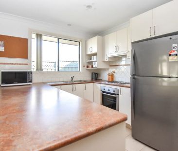 Sunny and Secure Villa – Fully Furnished - Photo 6