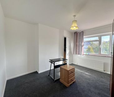 4 bedroom semi-detached house to rent - Photo 6