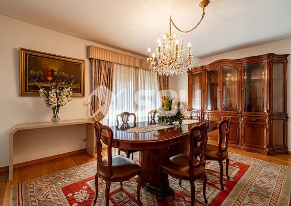 Apartamento T4 em Porto