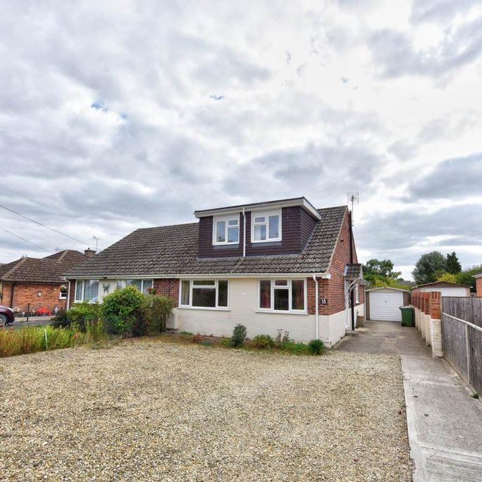 3 bedroom semi-detached house to rent - Photo 1