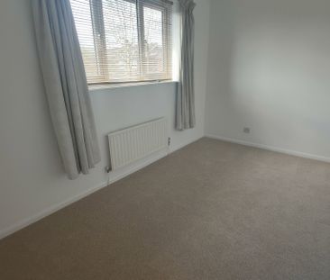 Sutton Close, Bury St. Edmunds - Photo 2