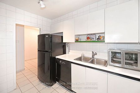 For Lease - 335 Lonsdale Road Unit# 510, Toronto, Ontario - Photo 3