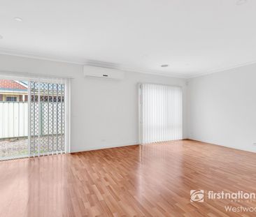 Hogan Knows Best - Photo 1