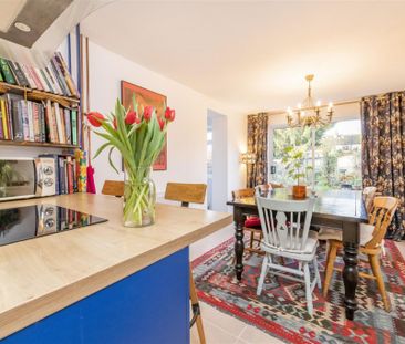 3 bed House - Detached To Let - Photo 6