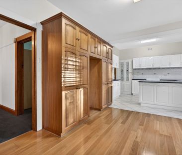 Renovated & Ready — Ideal Family Living - Photo 4