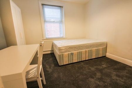 Winton, Bournemouth - Photo 5