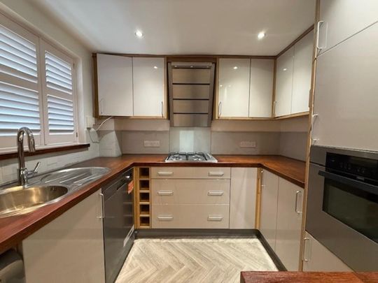 2 bedroom terraced house to rent - Photo 1