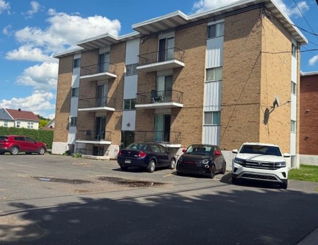 À louer / Appartement - Photo 1