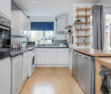 3 bedroom terraced house to rent - Photo 3