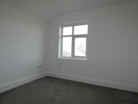 2 bedroom property to rent - Photo 3
