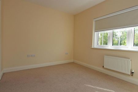 5 bedroom house to rent - Photo 2