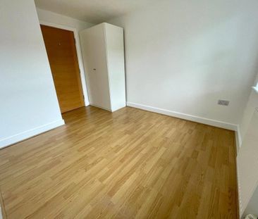 Wellington Road, Bournemouth, BH8 - Photo 3