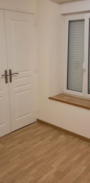 Location Appartement 1 pièce 32m² HAZEBROUCK 59190 - Photo 1