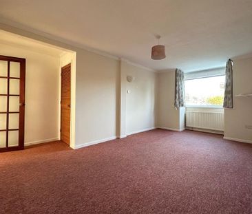 4 bedroom detached house to rent - Photo 3