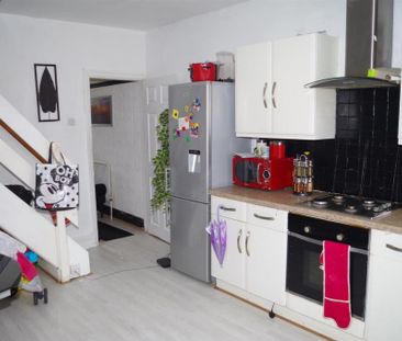 4 bedroom house to rent - Photo 1