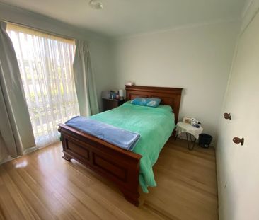 Stunning Family Home - Photo 3