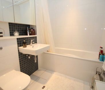 1 bed Flat for rent - Photo 4