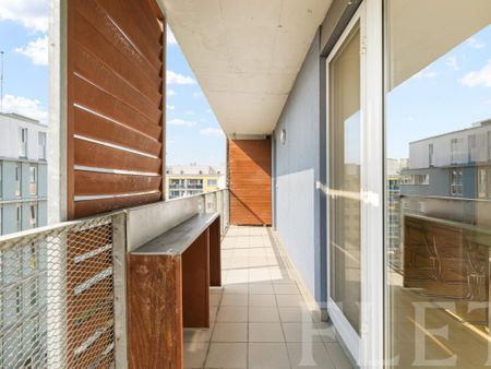 Pronájem bytu 3+kk 109 m2 - Fotografie 3