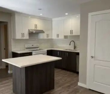 Spacious, Modern 2 Bedroom Apartment in desirable Crescent Height |... - Photo 1