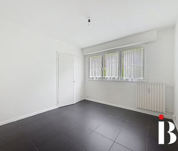 Location Appartement 4 pièces 75m² ST HERBLAIN 44800 - Photo 4