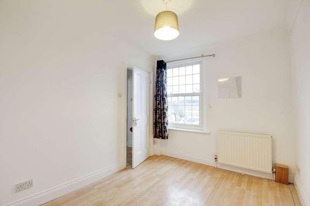 High Street, Iver, SL0 - Photo 4