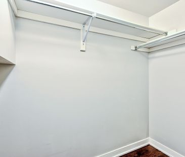 For Lease - 13 Oak Street, Toronto, Ontario - Photo 5
