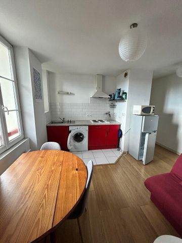 T2 meublé - jusqu'à fin août uniquement - Photo 3