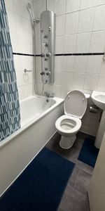 Room in a Shared Flat, Tildesley Road, SW15 - Photo 4