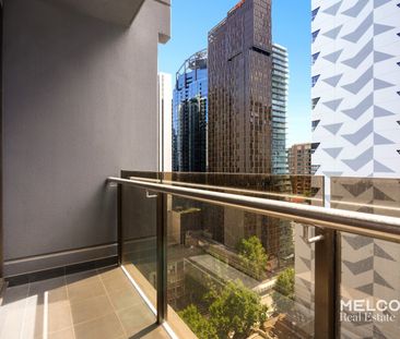 ABODE LIVING WITH STUNNING CBD VIEWS - FURNISHED - Photo 2