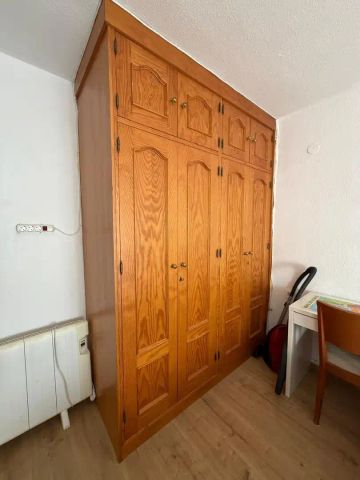 Piso de alquiler en Calle Simeon Gimenez Reyna, Carranque - Haza Cuevas - Photo 4