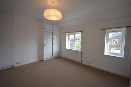 2 bedroom semi-detached house to rent - Photo 3