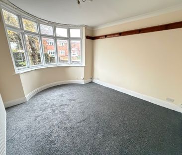 Scott Avenue, Penn, Wolverhampton - Photo 3