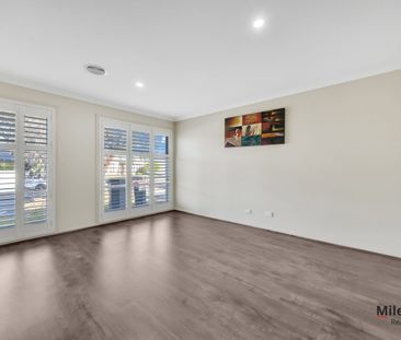 Family Home with Spacious Layout & Prime Location!! - Photo 4