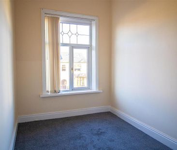 4 bedroom terraced house to rent - Photo 1